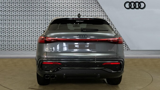 Audi Q5 2.0 TFSI Quattro Black Edition 5dr S Tronic Petrol Estate - Image 8